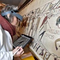 France - Relevé des détériorations sur la Tapisserie de Bayeux avant sa restauration en 2024 - Photo: Bayeux Museum / Musée de la Tapisserie de Bayeux