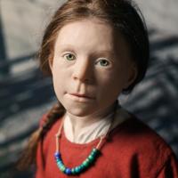 Reconstruction faciale par le sculpteur Oscar Nilsson, d'une fillette de 6/7 ans enterrée à Birka au Xème siècle et rebaptisée Disa - Photo: Musée historique de Stockholm